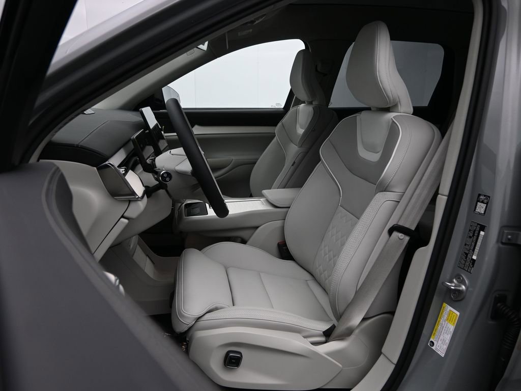 New 2025 Volvo EX90 Ultra image 21