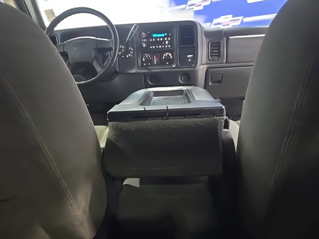 Used 2004 Chevrolet Silverado 1500 LS image 23
