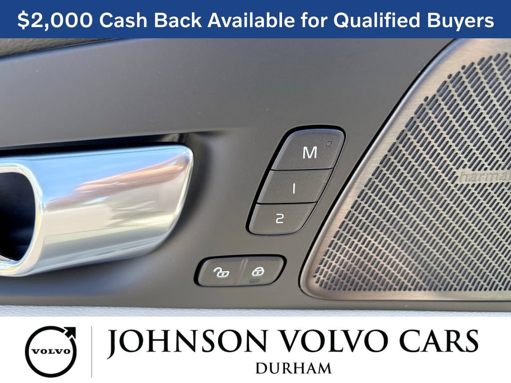 New 2026 Volvo XC60 B5 Ultra w/ Protection Package Premier AWD/4WD image 15