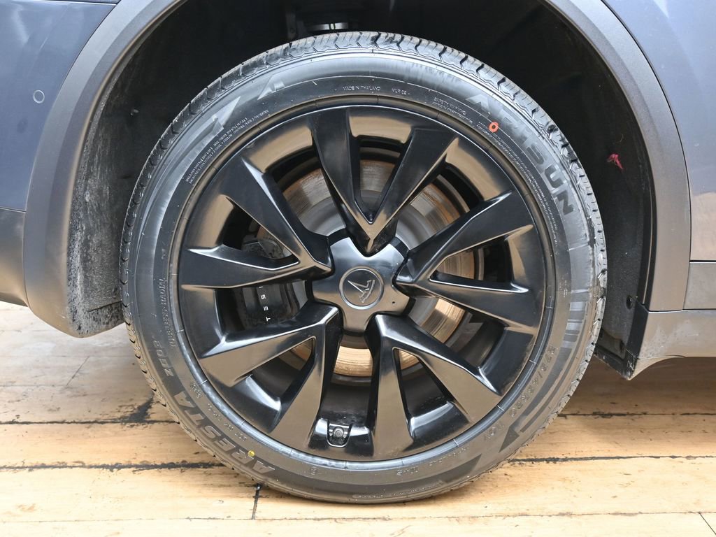 Used 2023 Tesla Model X image 12