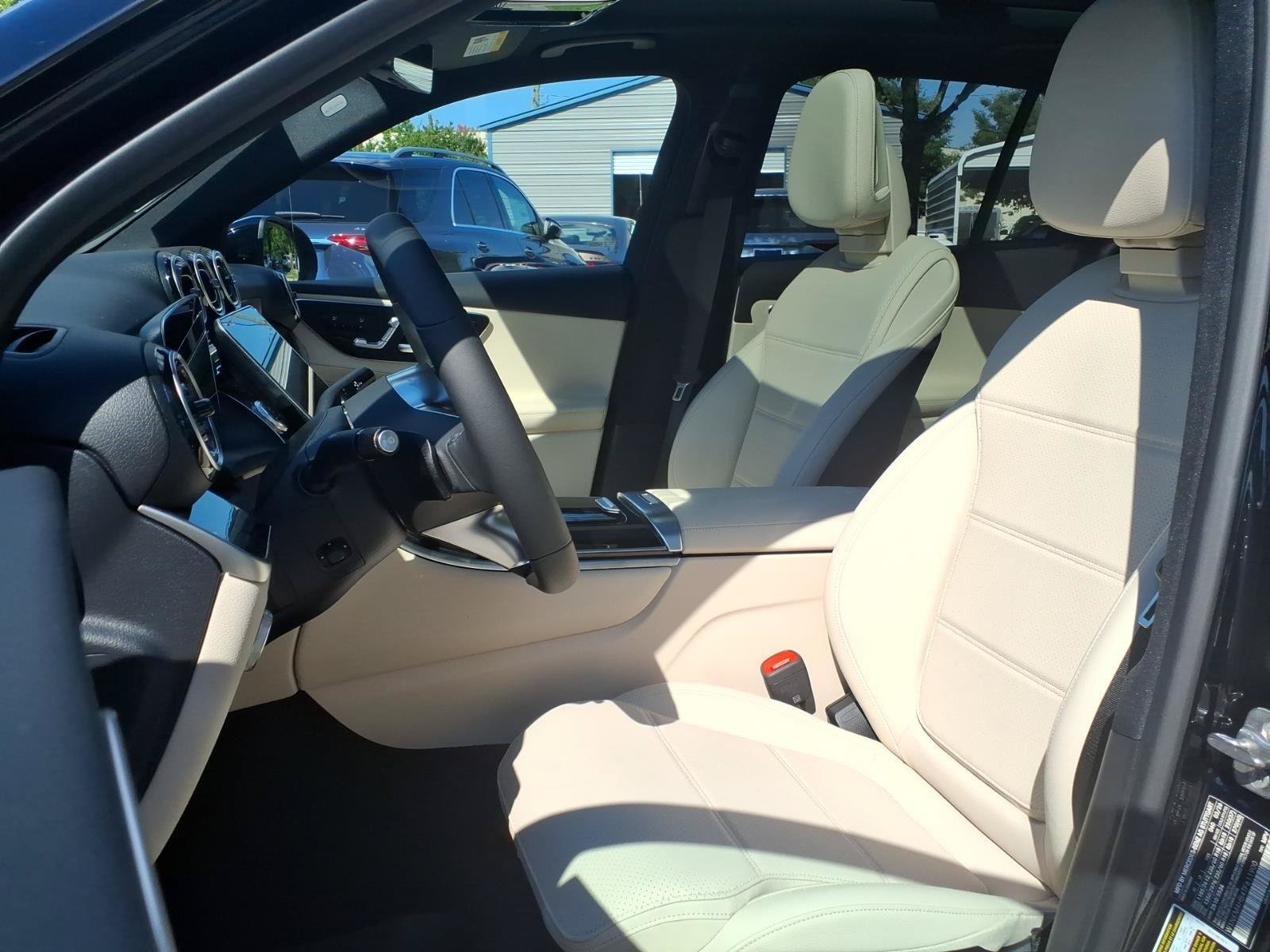New 2026 Mercedes-Benz GLC 300 4MATIC image 19