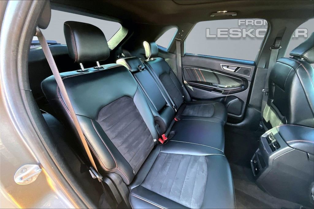 Used 2021 Ford Edge ST-Line w/ Class II Trailer Tow Package AWD/4WD image 26