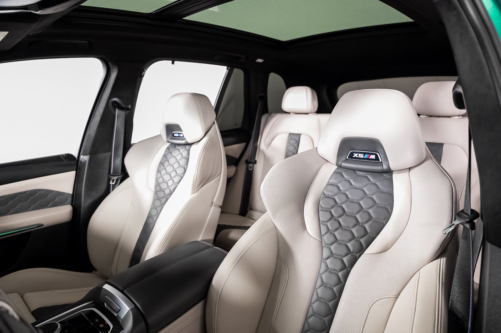 Used 2024 BMW X5 M Competition w/ Executive Package AWD/4WD image 3
