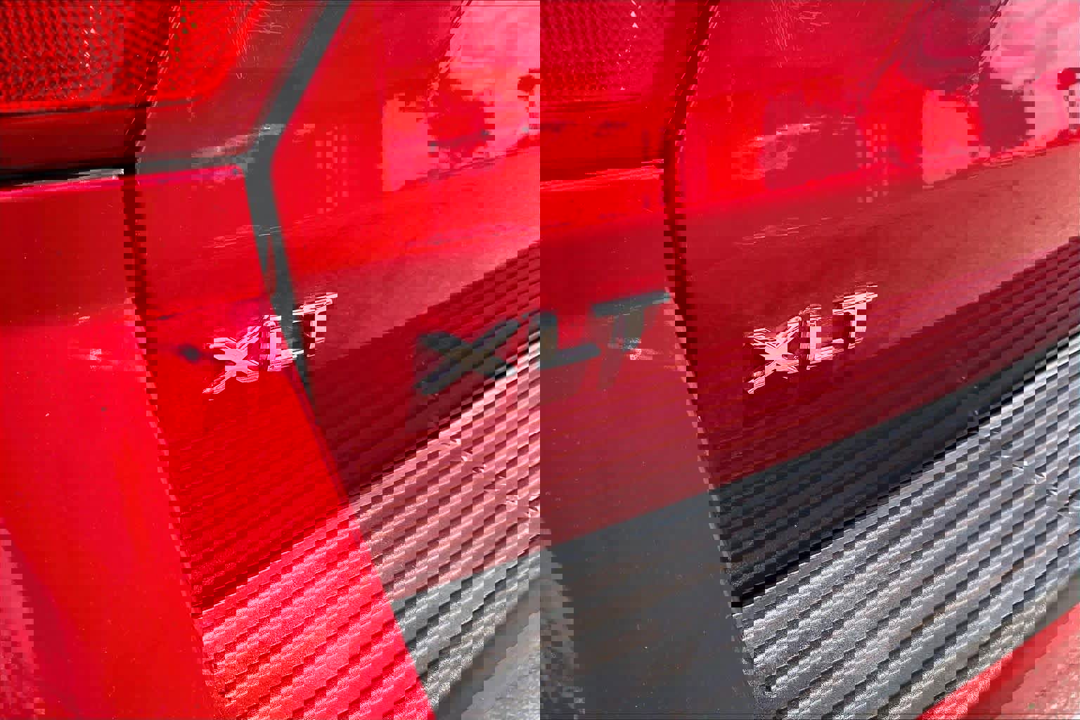 Used 2020 Ford Expedition XLT w/ Equipment Group 202A image 30