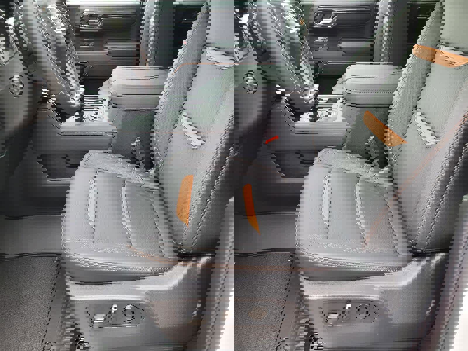 New 2026 GMC Sierra 1500 AT4 w/ AT4 Premium Package image 8