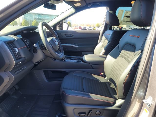 New 2026 Nissan Pathfinder Rock Creek w/ Rock Creek Premium Package AWD/4WD image 6