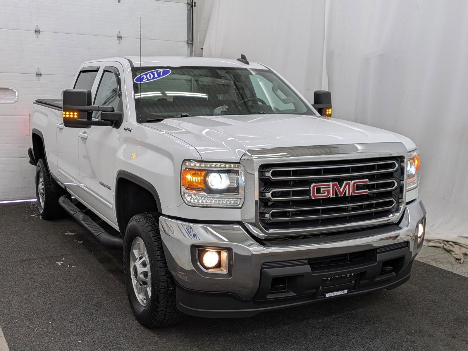 Used 2017 GMC Sierra 2500 SLE w/ HD SLE Preferred Plus Package image 14