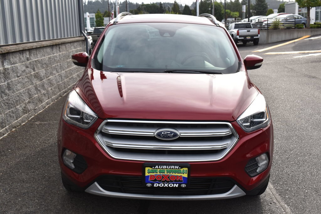 Used 2019 Ford Escape Titanium AWD/4WD image 2