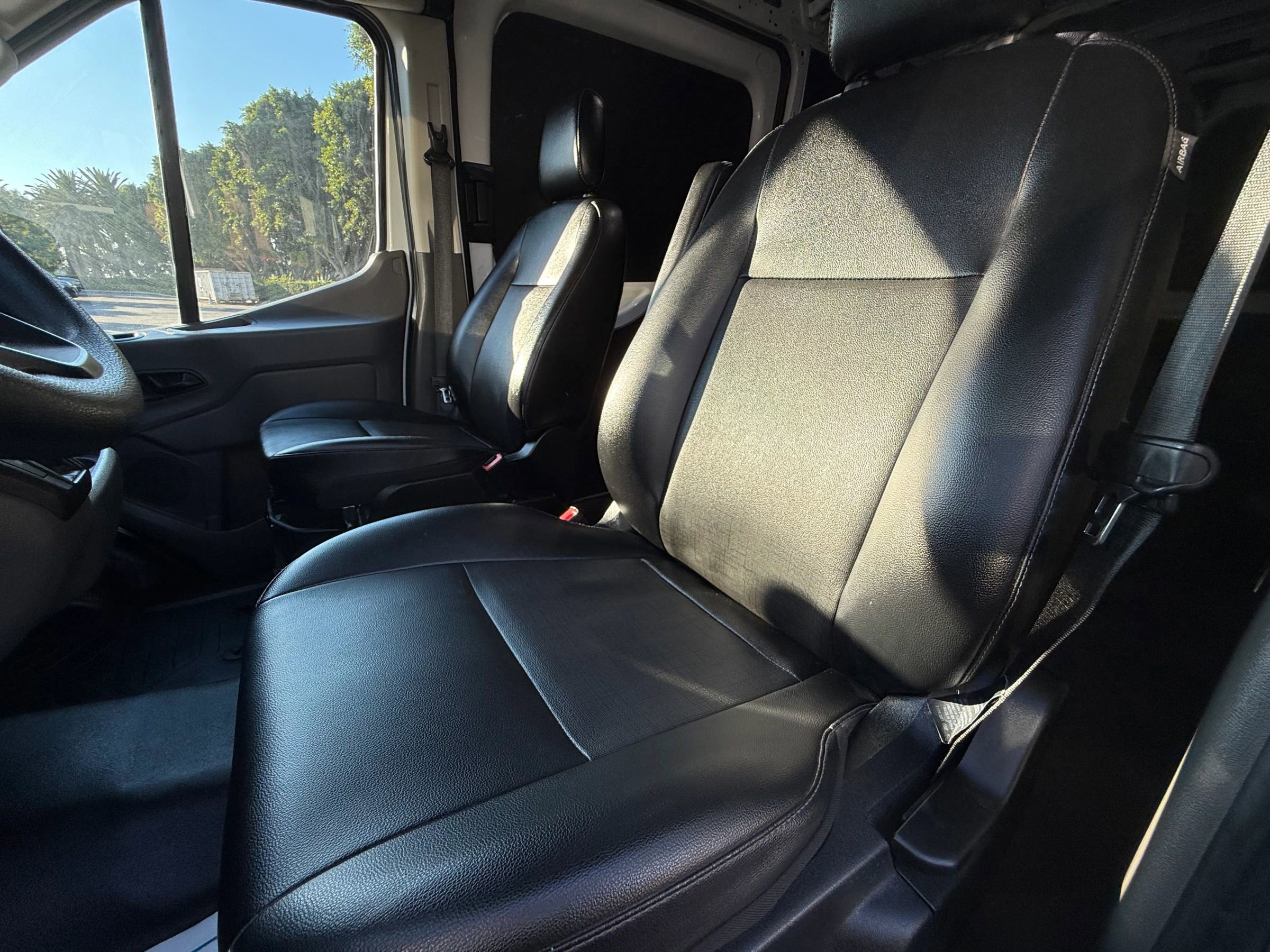 Used 2023 Ford Transit 250 Medium Roof AWD w/ Load Area Protection Package image 14