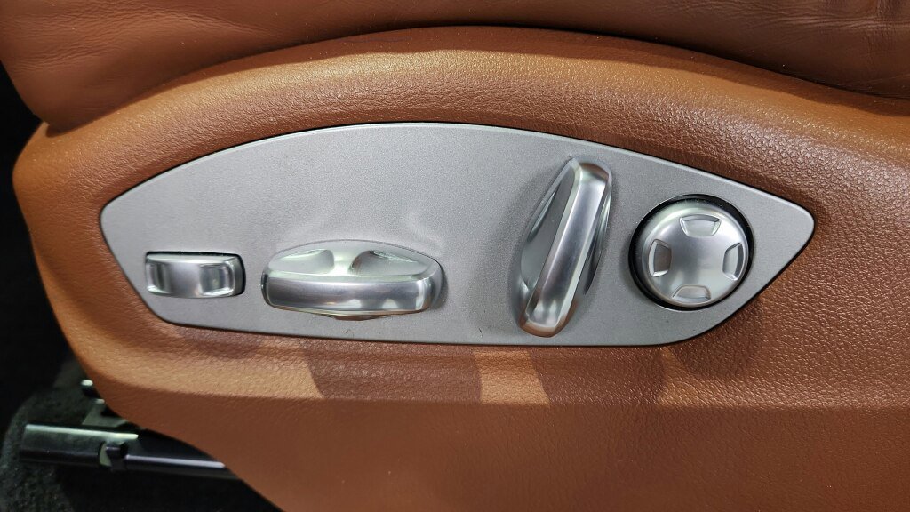 Used 2017 Porsche Cayenne GTS image 26