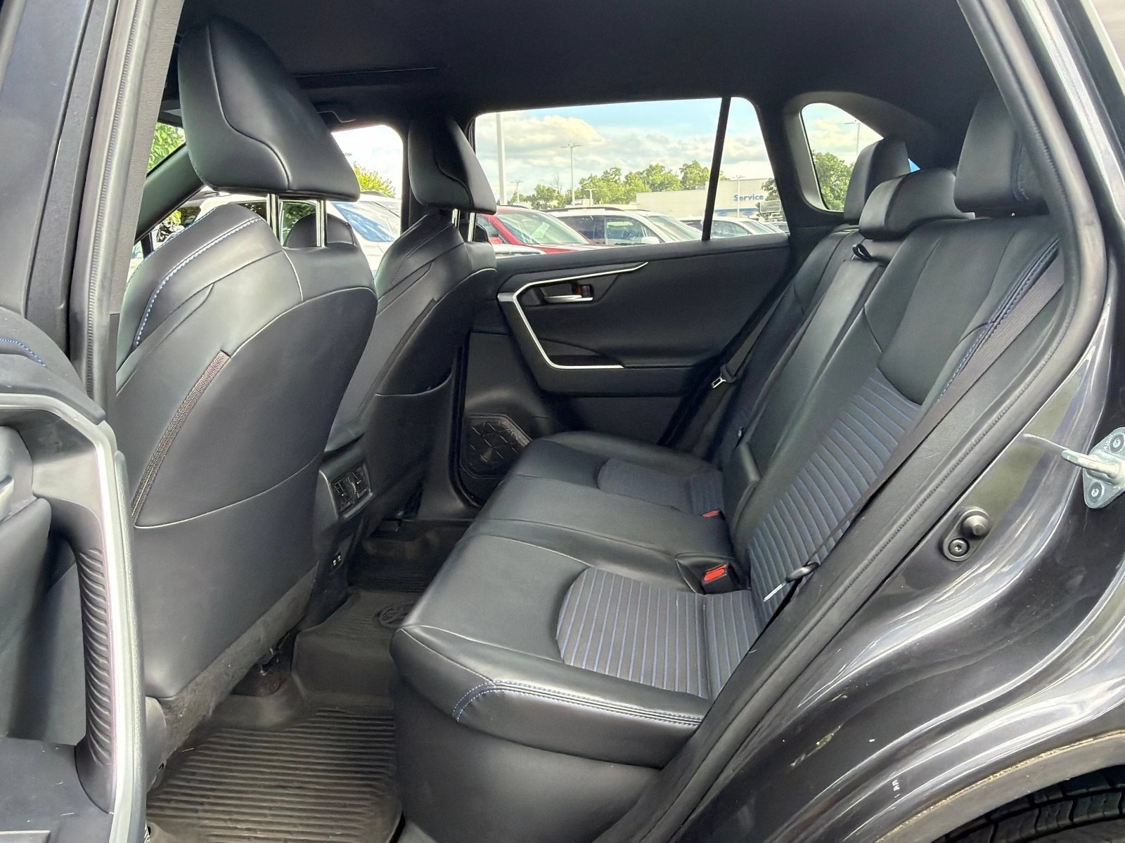 Used 2020 Toyota RAV4 XSE w/ XSE Grade Weather Package AWD/4WD image 22