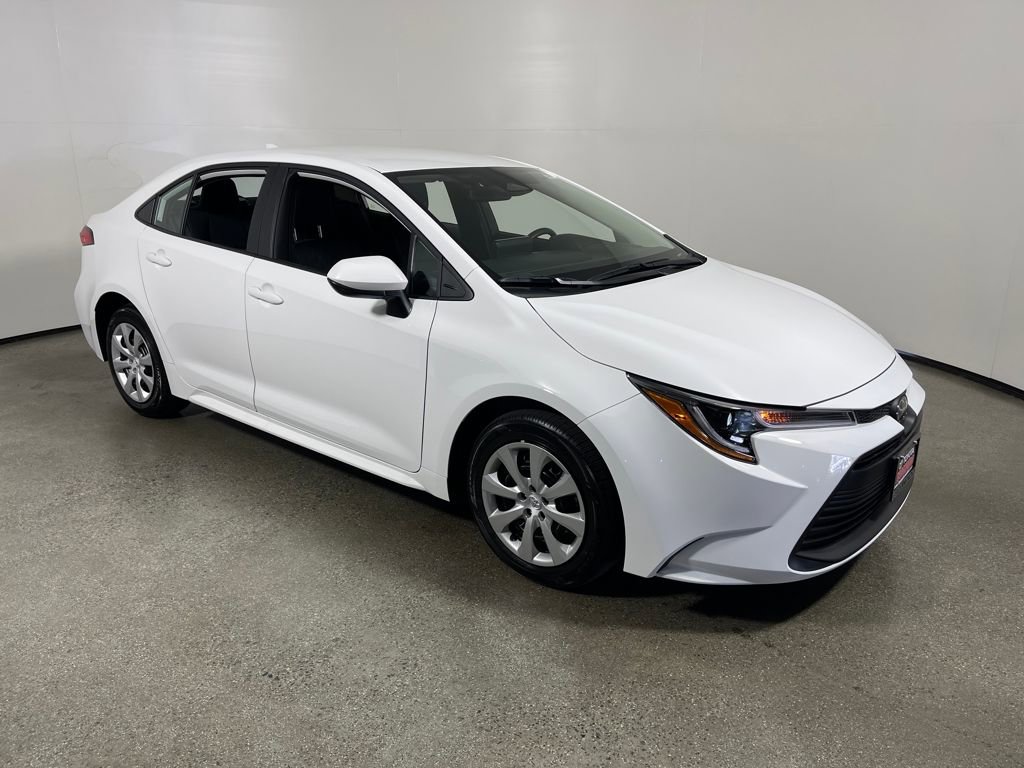 New 2025 Toyota Corolla LE