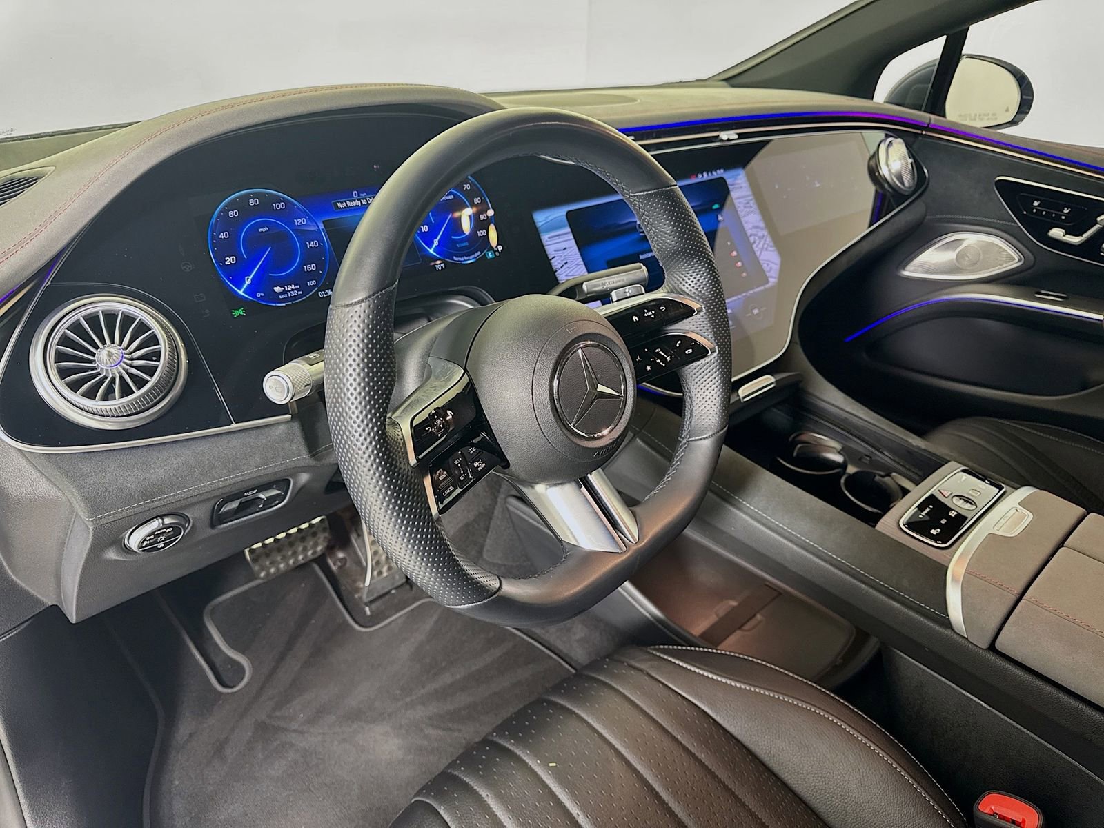 Used 2022 Mercedes-Benz EQS 580 4MATIC Sedan image 10