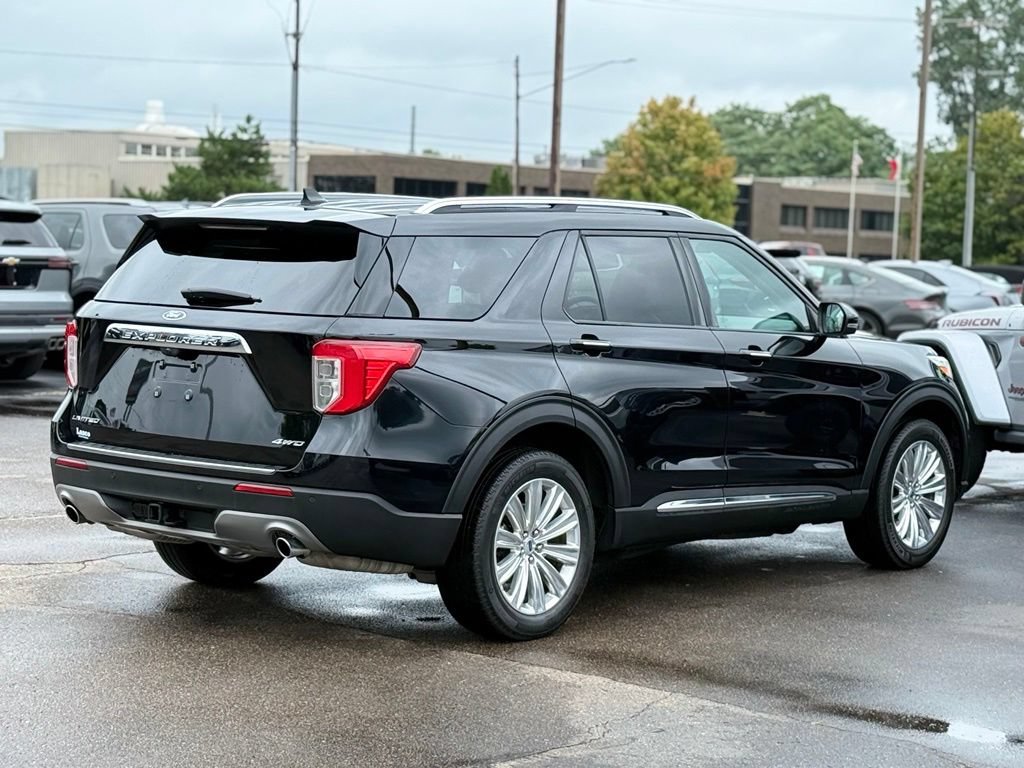 Certified 2024 Ford Explorer Limited w/ Limited Technology Package AWD/4WD image 38