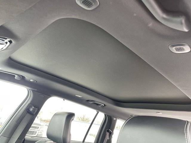 Used 2021 Jeep Grand Cherokee L Overland w/ Luxury Tech Group IV image 22