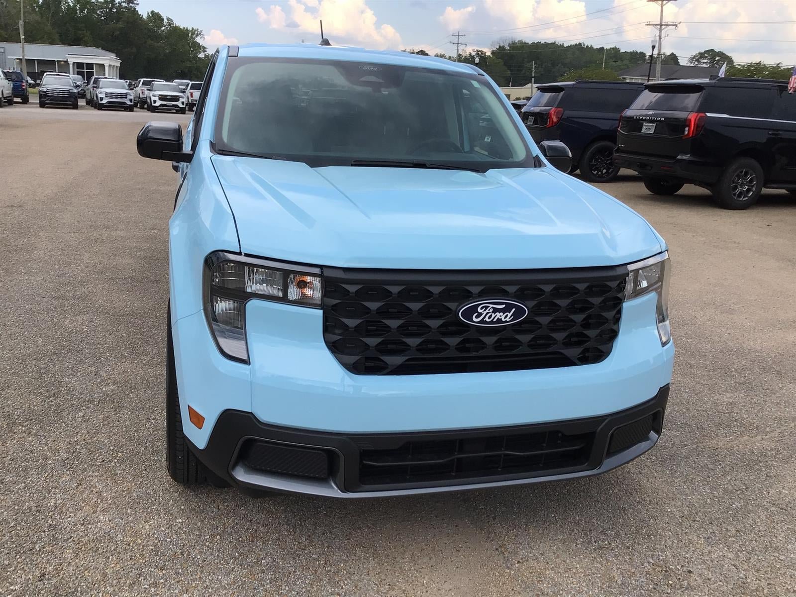 New 2026 Ford Maverick XLT w/ XLT Luxury Package FWD image 7