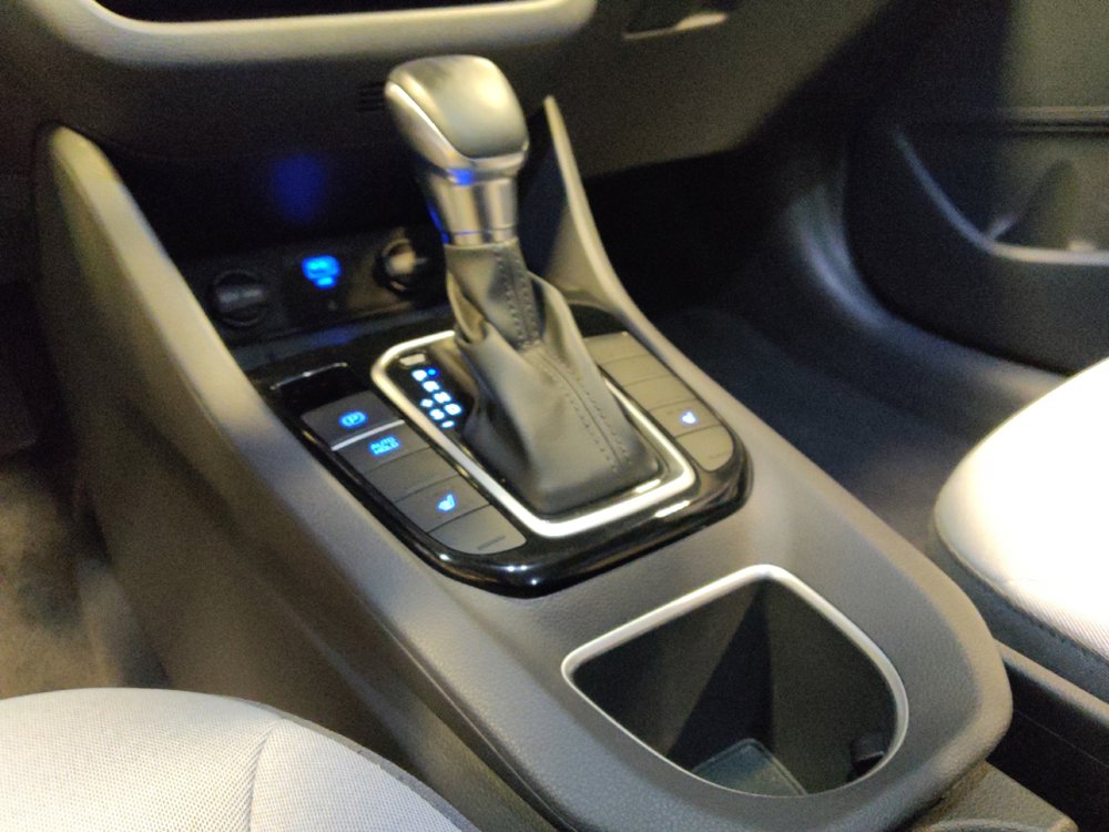 Used 2021 Hyundai Ioniq SEL FWD image 26