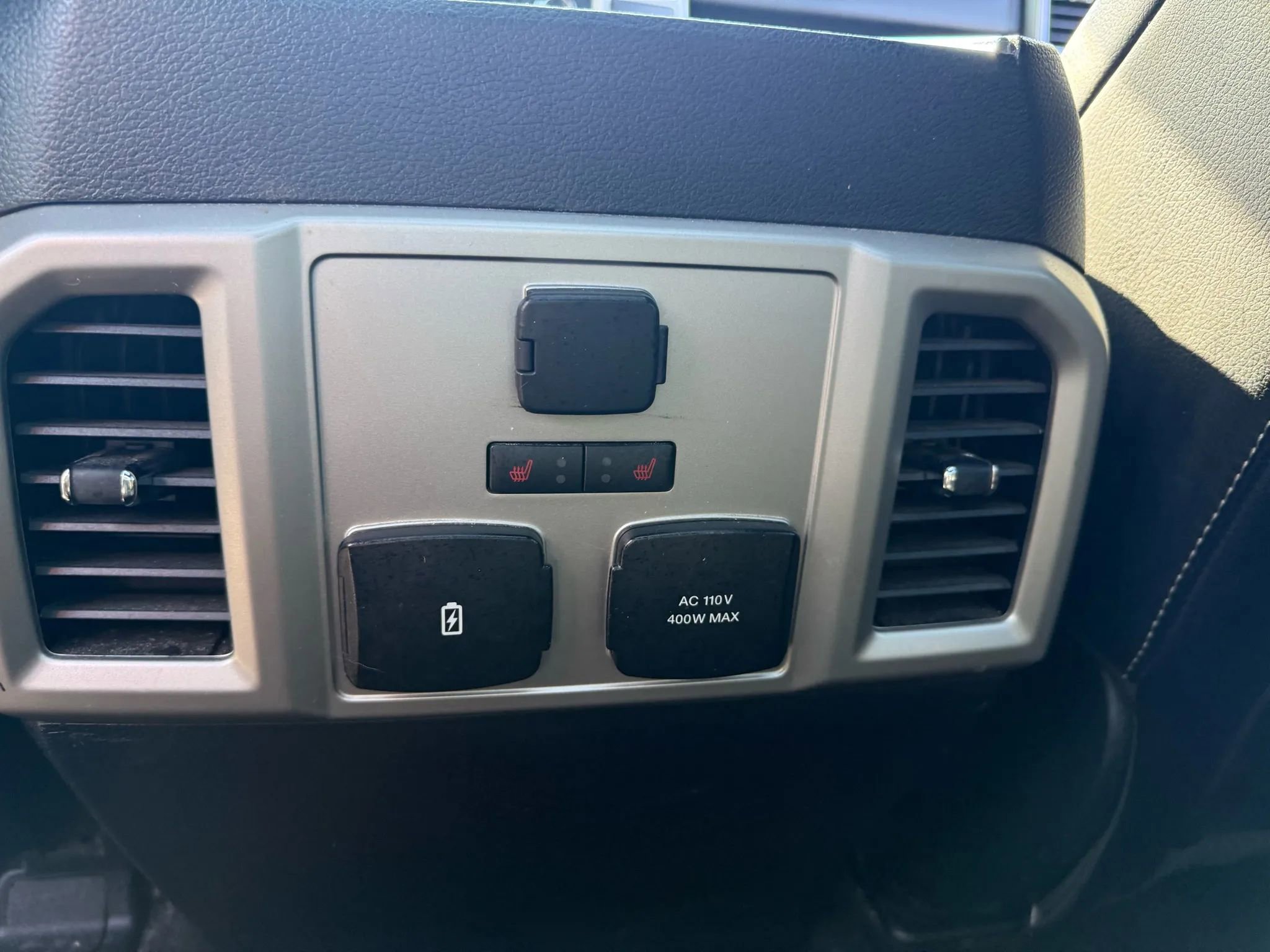 Used 2020 Ford F150 Lariat w/ Equipment Group 502A Luxury image 42