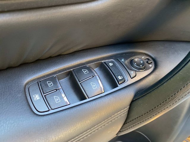 Used 2022 Nissan Armada SL AWD/4WD image 14