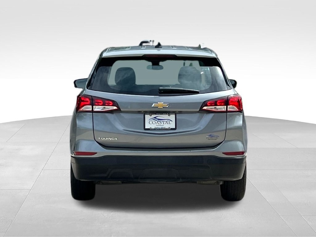 Used 2023 Chevrolet Equinox LS FWD image 11