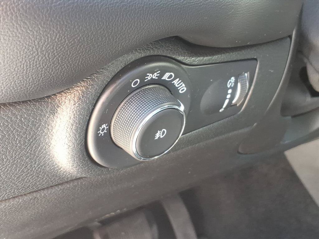 Used 2022 Dodge Durango GT w/ Blacktop Package AWD/4WD image 21