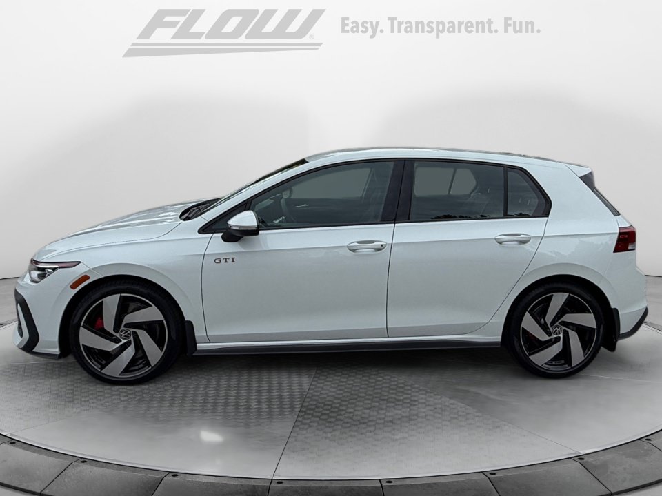 New 2026 Volkswagen Golf SE FWD image 4