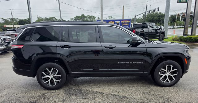 Used 2025 Jeep Grand Cherokee L Limited AWD/4WD image 6
