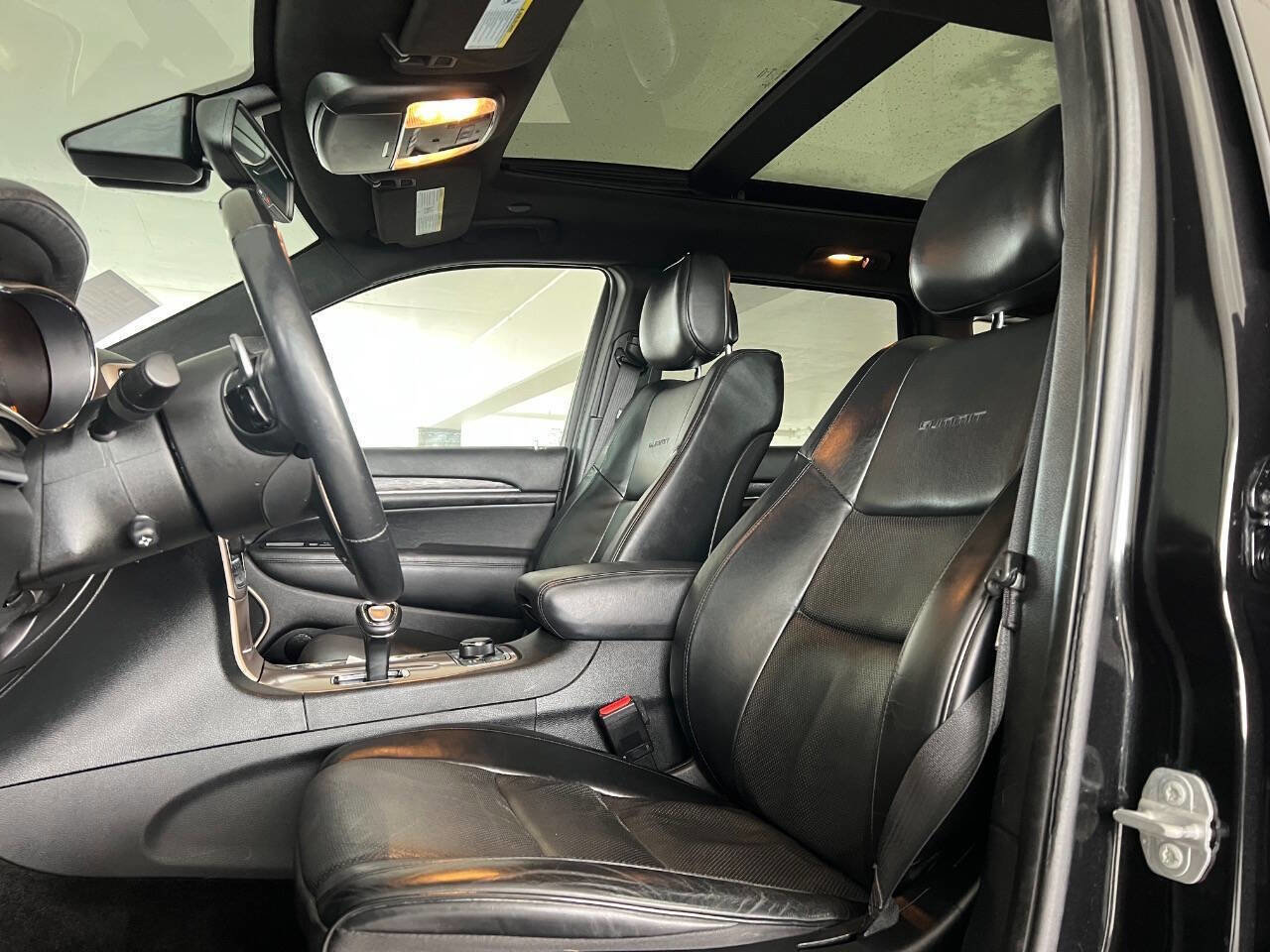 Used 2015 Jeep Grand Cherokee Summit AWD/4WD image 16