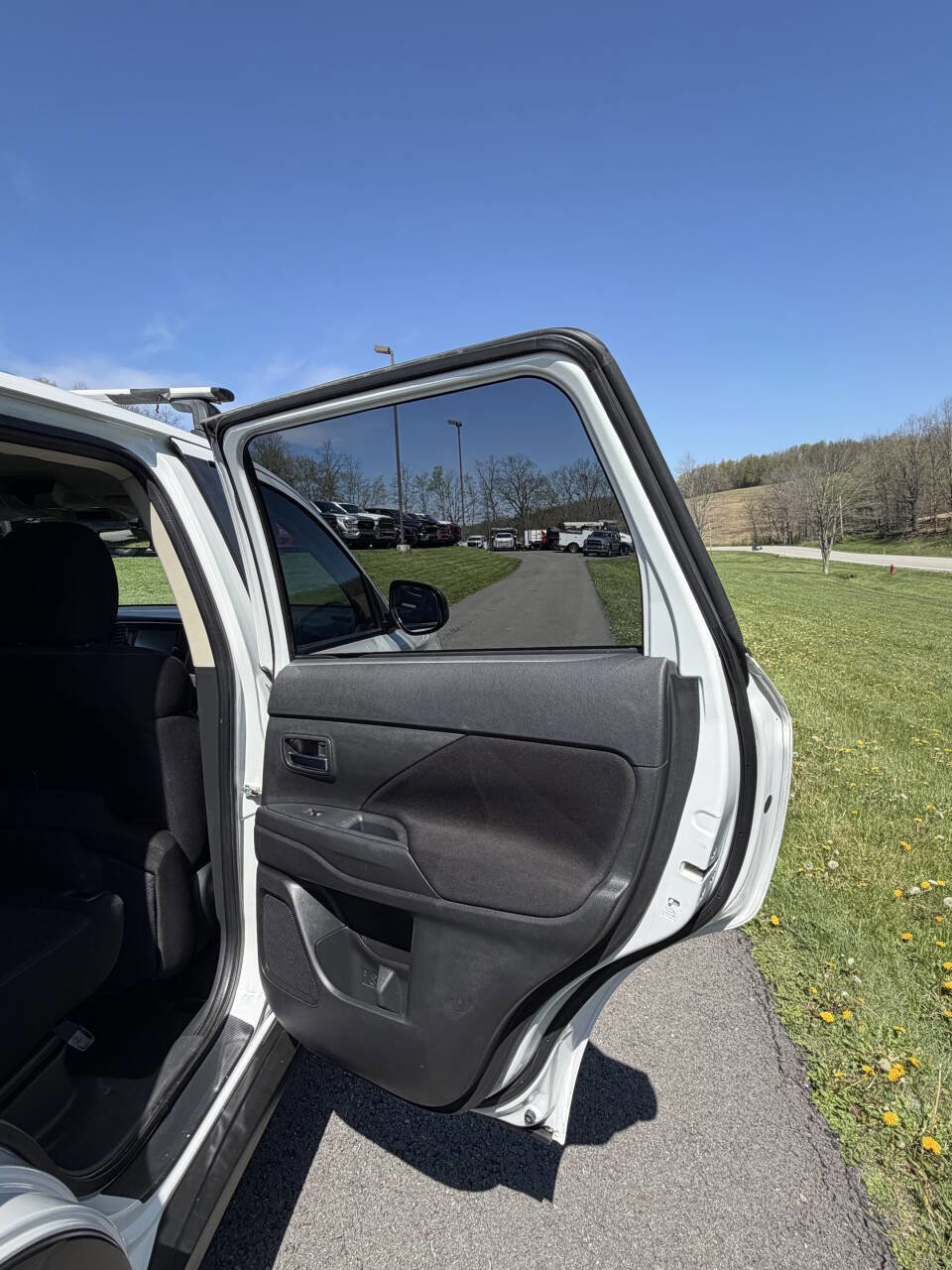 Used 2020 Mitsubishi Outlander ES AWD/4WD image 41