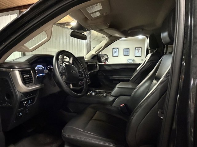 Used 2024 Ford Expedition XLT image 9