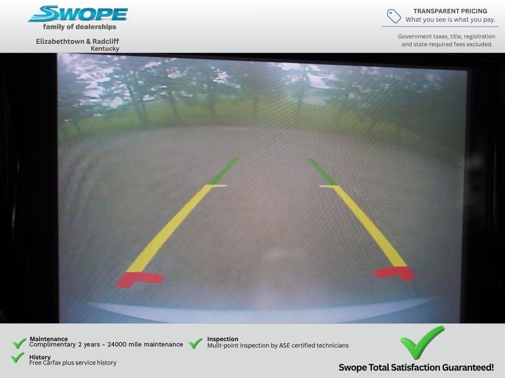 Used 2024 Chrysler Pacifica Touring-L FWD image 24