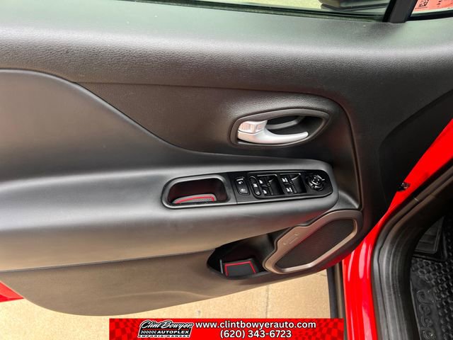 Used 2023 Jeep Renegade Latitude image 11