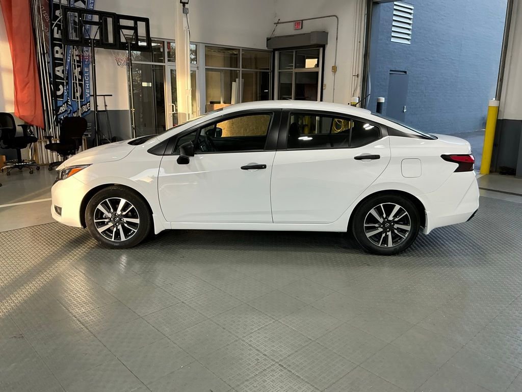 Used 2025 Nissan Versa S w/ S Plus Package image 4