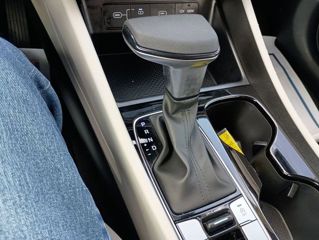 Used 2025 Hyundai Tucson SE image 26