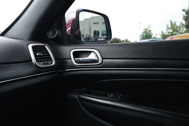 Used 2022 Jeep Grand Cherokee Limited RWD image 28