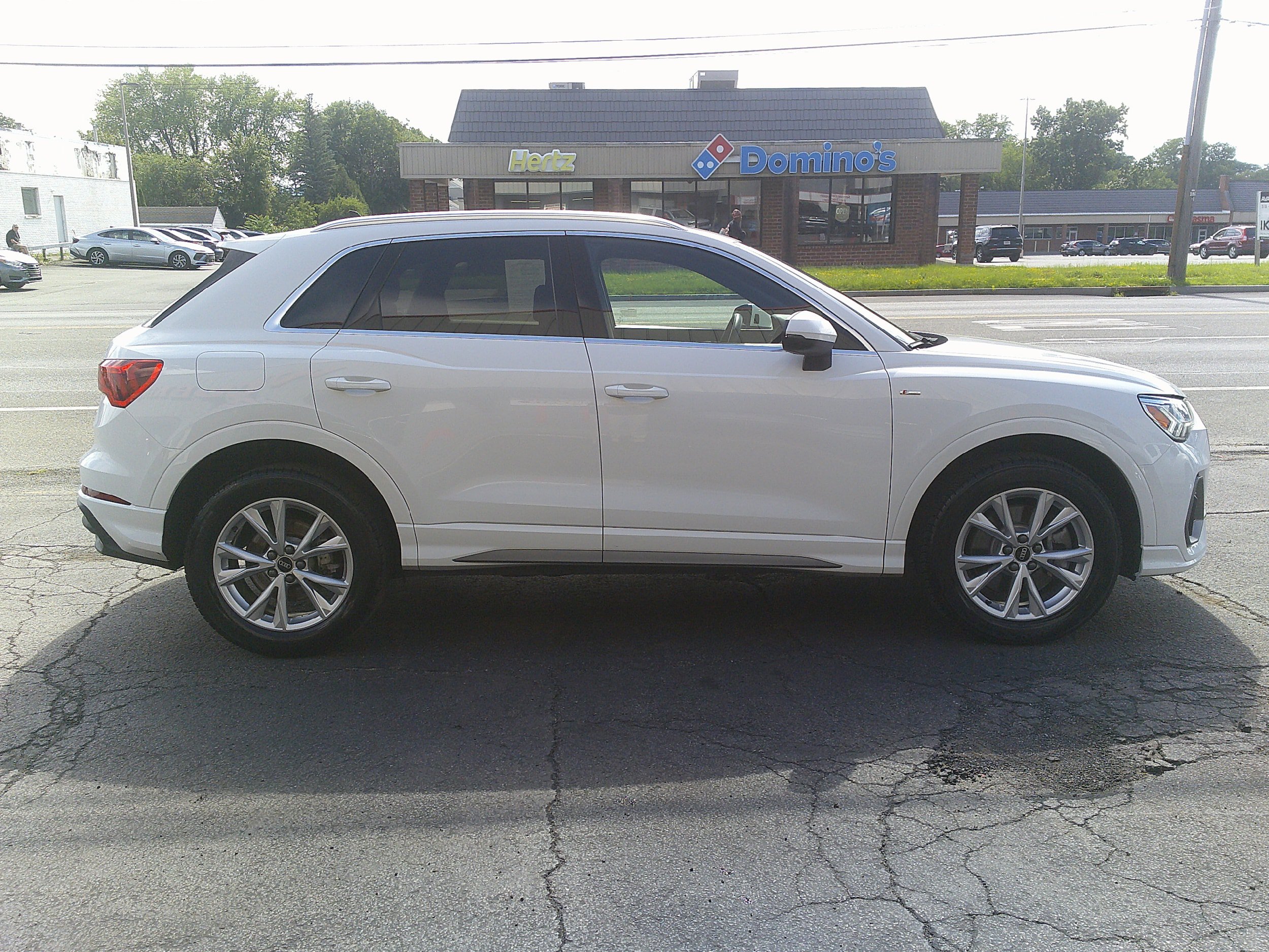 Used 2025 Audi Q3 2.0T Premium AWD/4WD image 8
