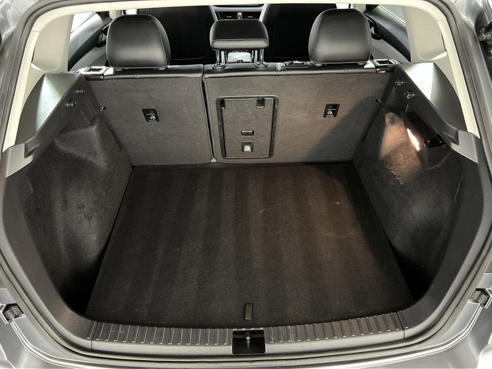 Used 2022 Volkswagen Taos SE image 24