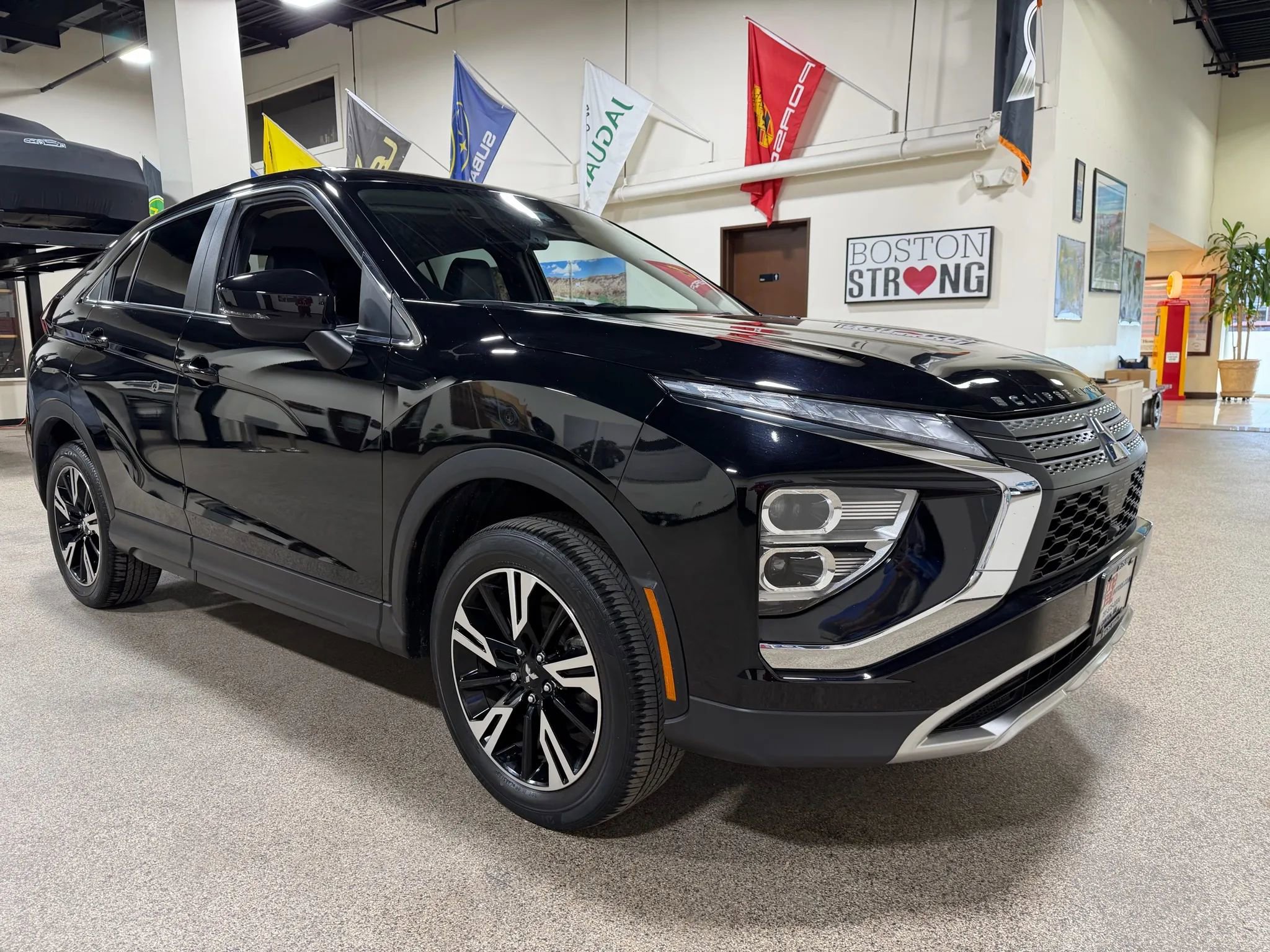 Used 2023 Mitsubishi Eclipse Cross SE image 15