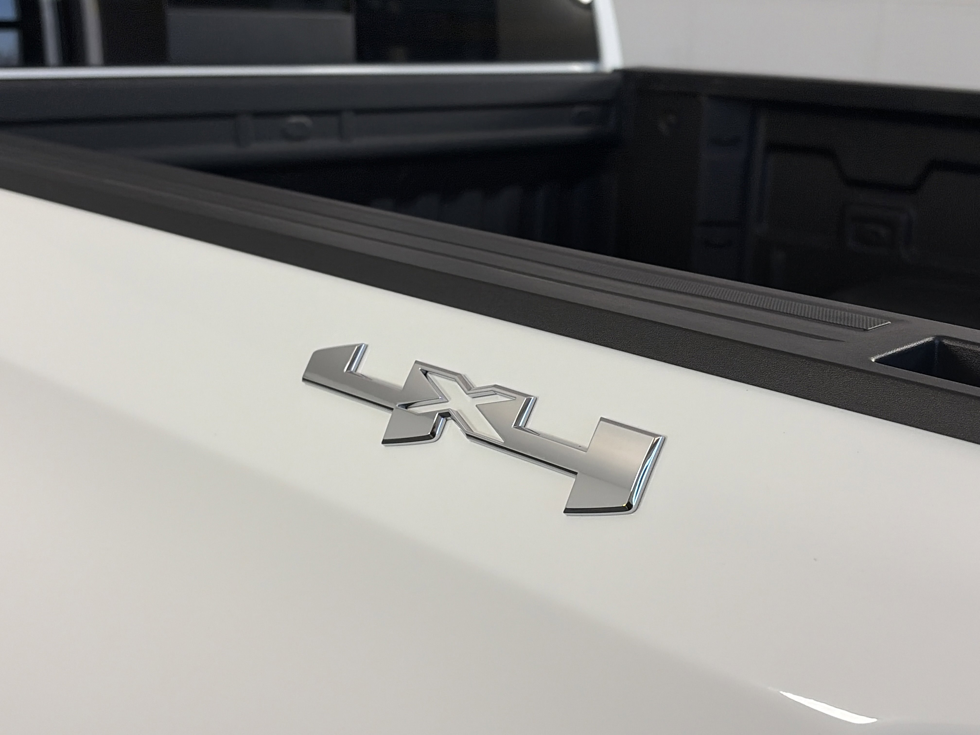 Certified 2022 GMC Sierra 1500 SLT w/ SLT Premium Plus Package image 17