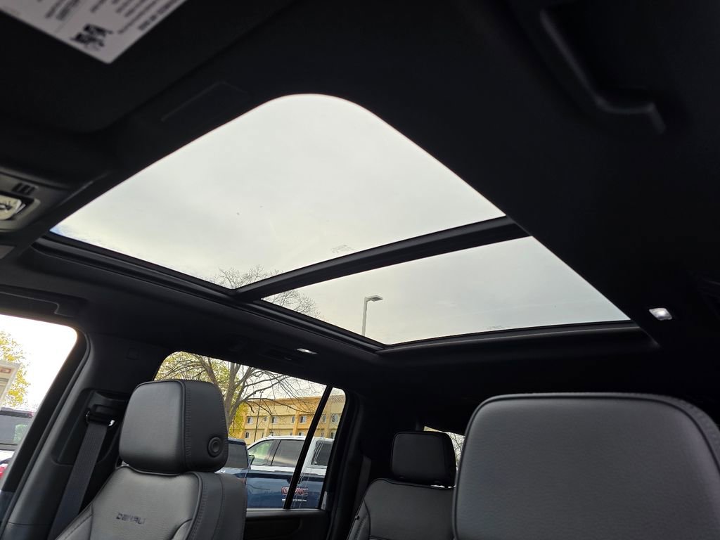 New 2026 GMC Yukon XL Denali AWD/4WD image 24
