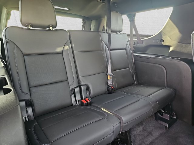 Used 2021 GMC Yukon XL Denali w/ Denali Premium Package image 12
