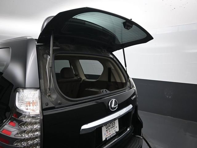 Used 2014 Lexus GX 460 w/ Premium Package image 32