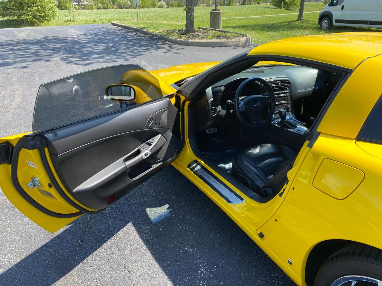 Used 2008 Chevrolet Corvette Coupe w/ Preferred Equipment Group RWD image 10