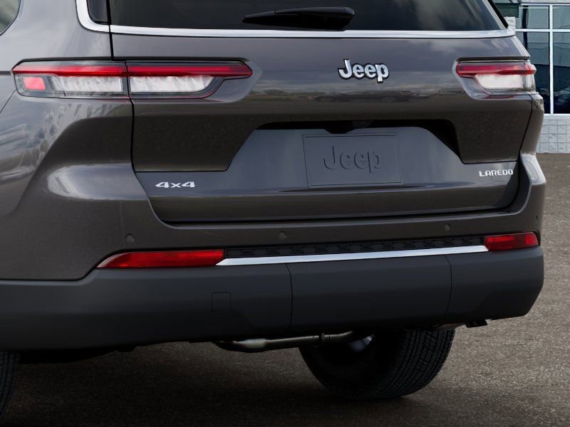 New 2026 Jeep Grand Cherokee L Laredo AWD/4WD image 13