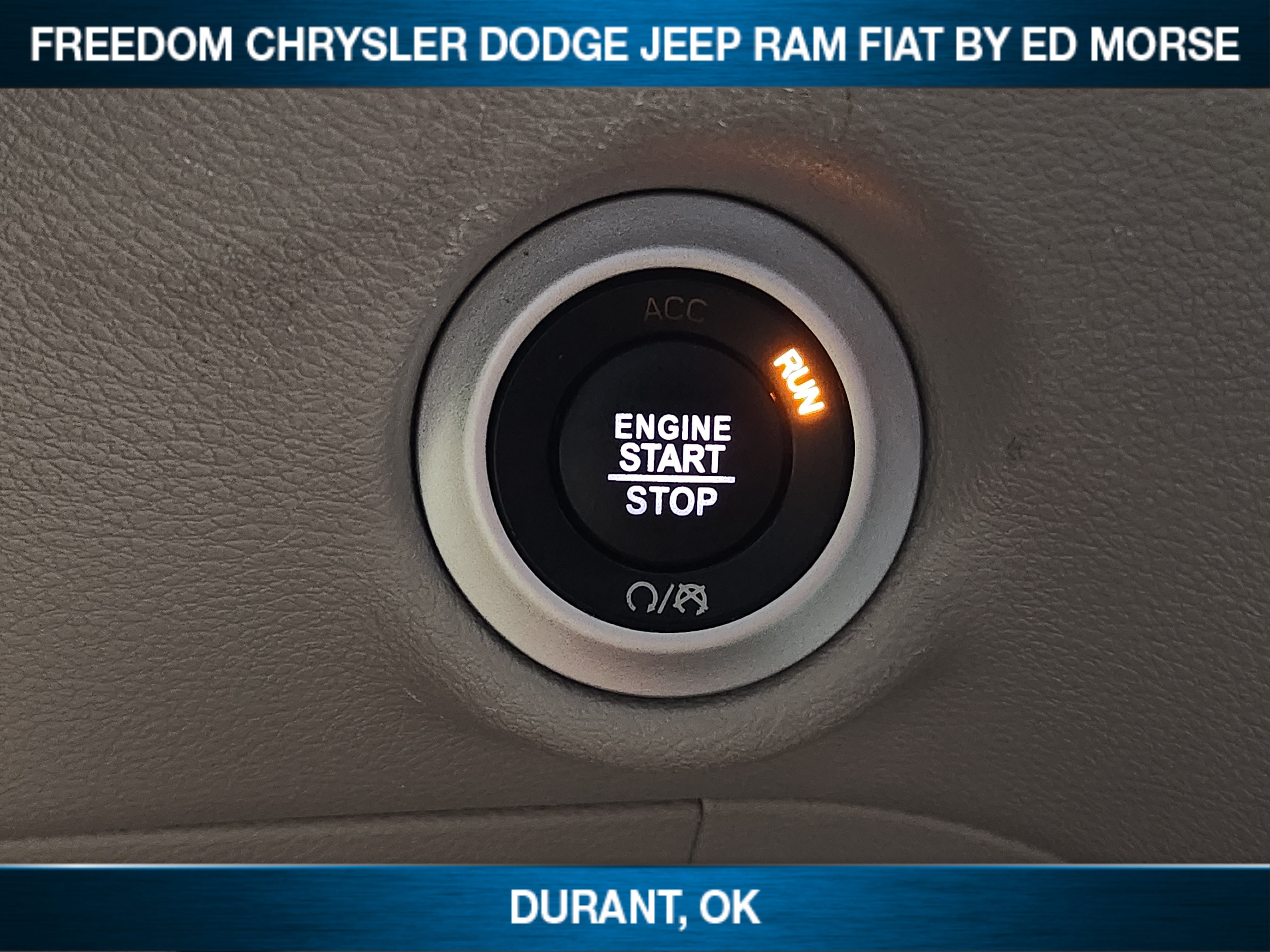Used 2023 Chrysler Pacifica Touring-L FWD image 16