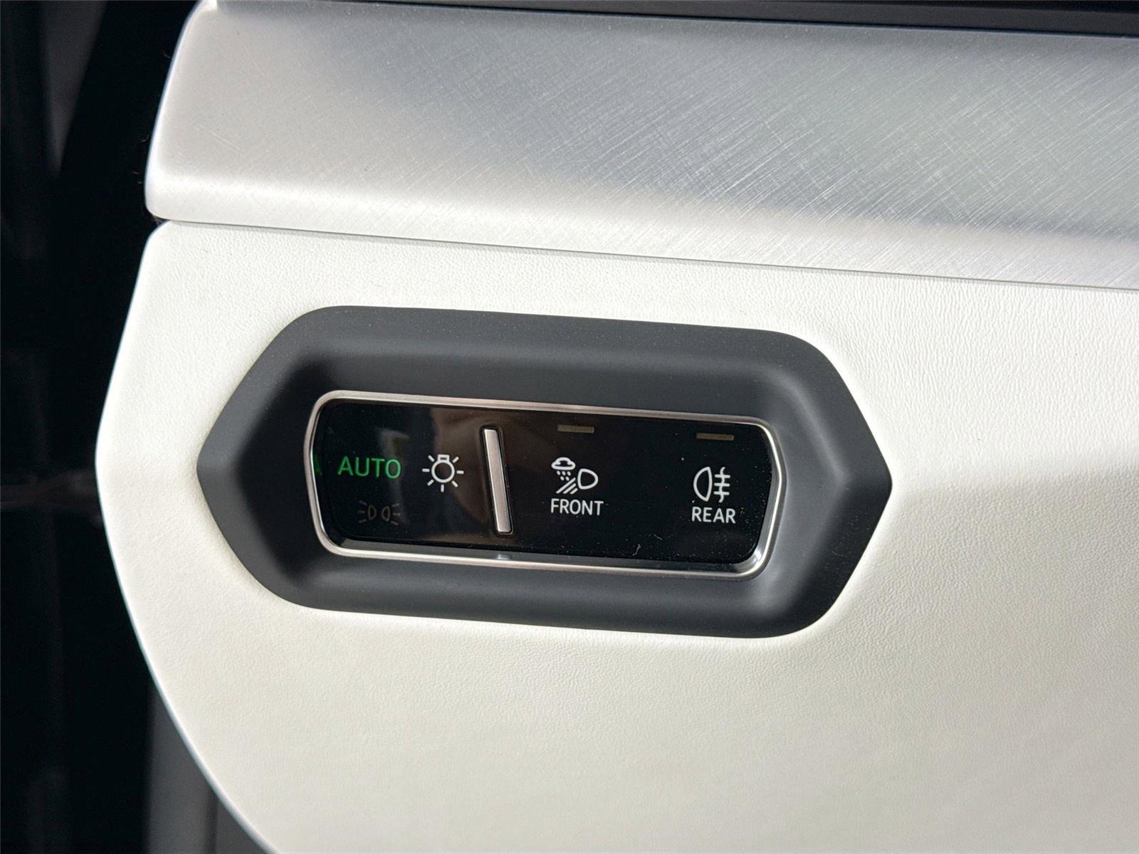 Used 2023 Lamborghini Urus S image 25