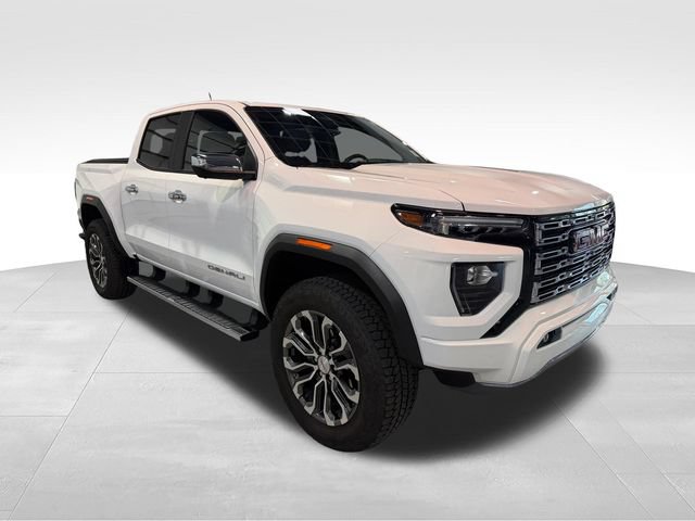 Used 2026 GMC Canyon Denali AWD/4WD image 3