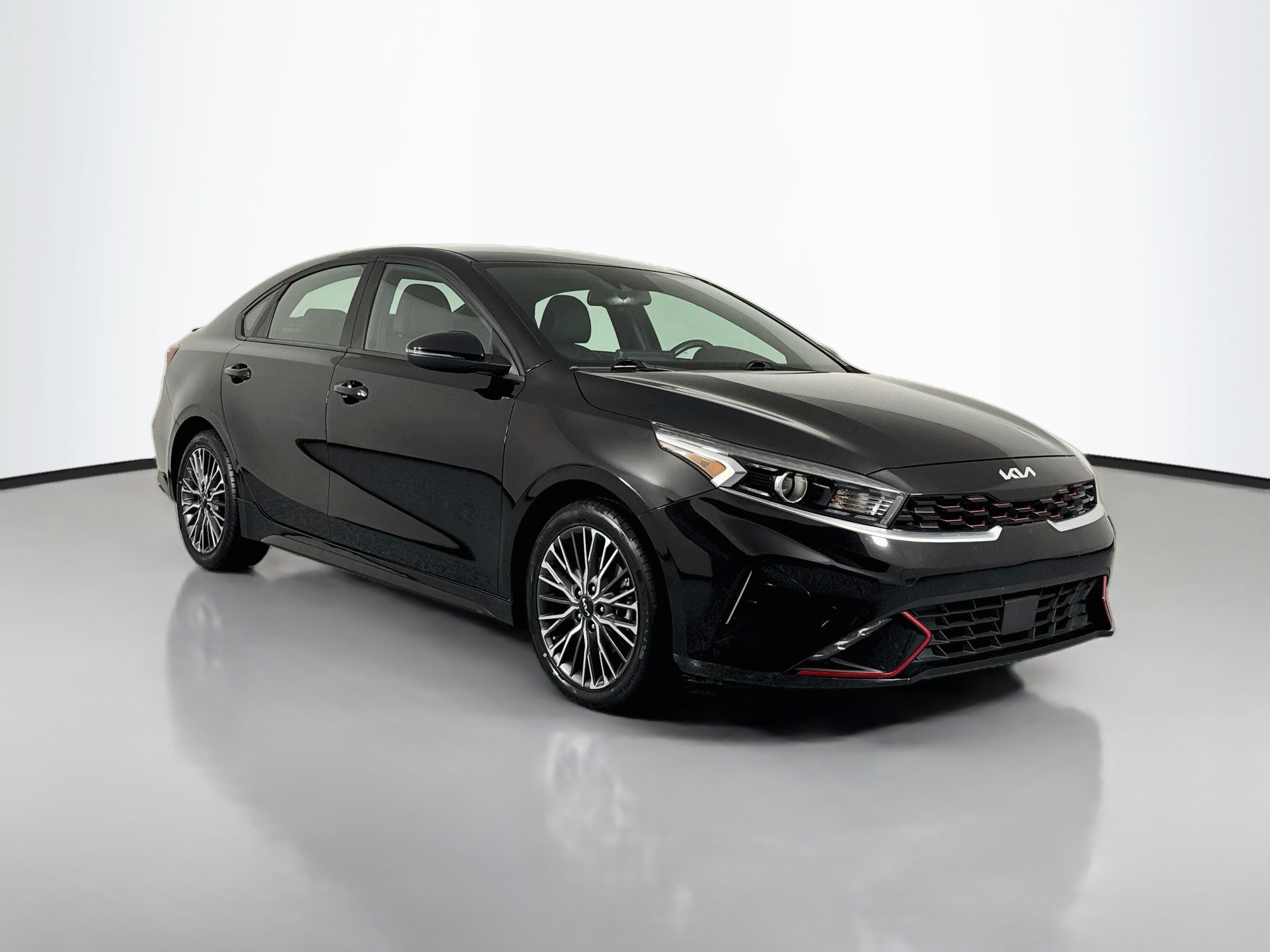 Used 2023 Kia Forte GT-Line w/ GT-Line Technology Package FWD image 3