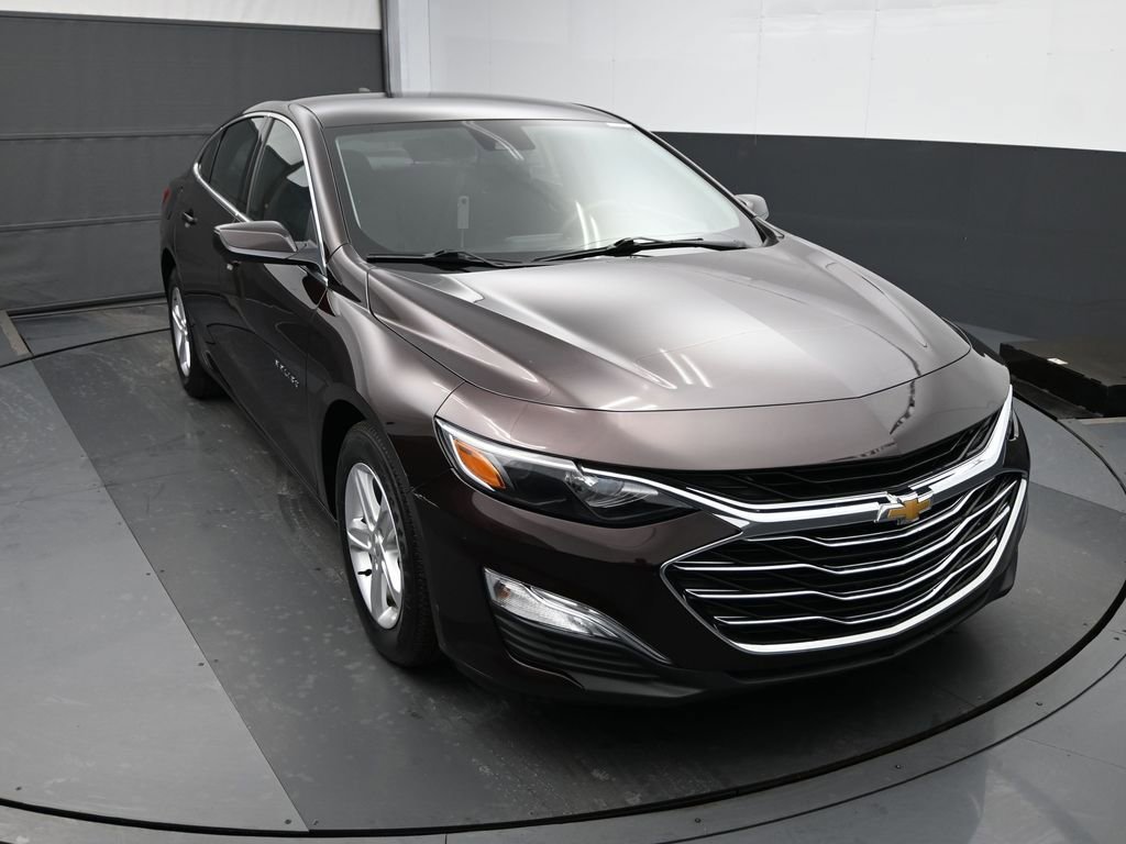 Used 2020 Chevrolet Malibu LS w/ Driver Confidence Package II image 1