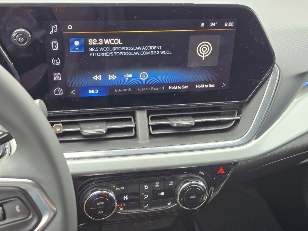 Certified 2025 Chevrolet Trax LT w/ Driver Confidence Package image 26